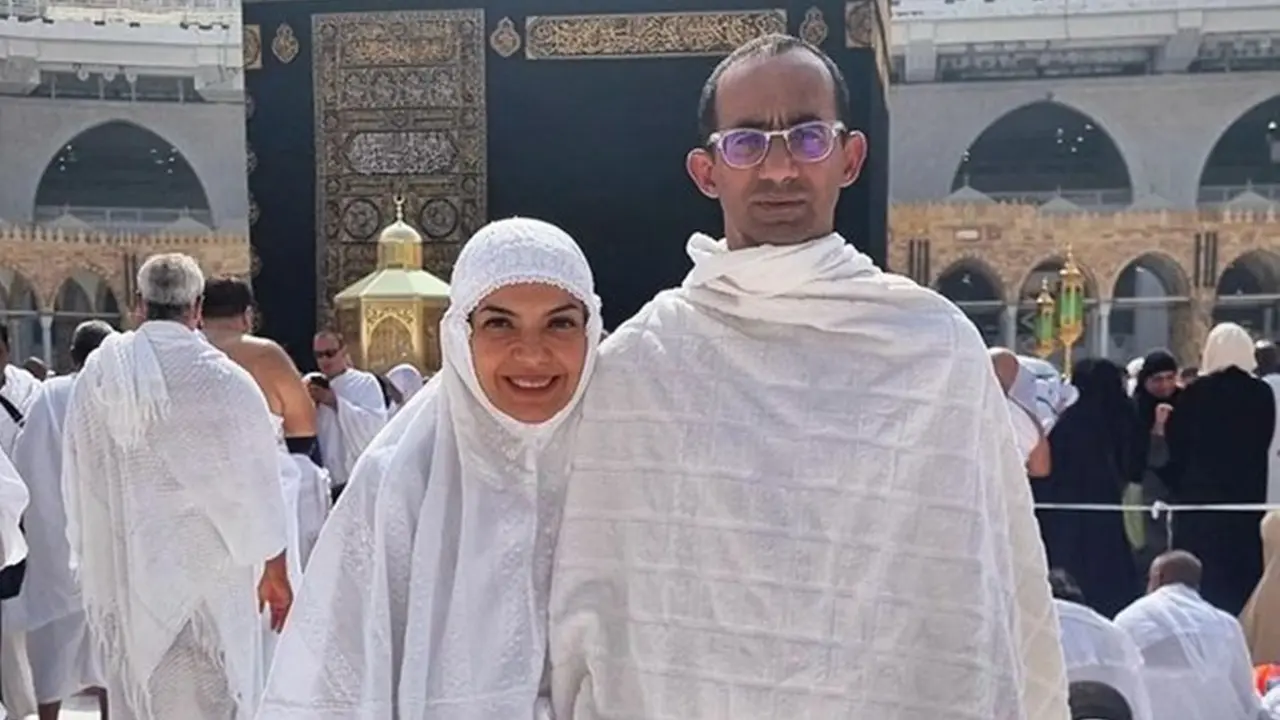Potret Najwa Shihab Pakai Hijab Saat Umrah, Terlihat Anggun