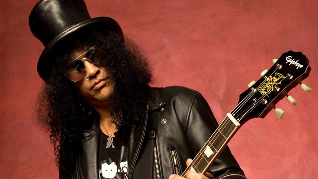 Keren, Slash Jadi Bintang Tamu di Sitkom Charlie Sheen