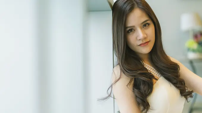 wanita juli hebat