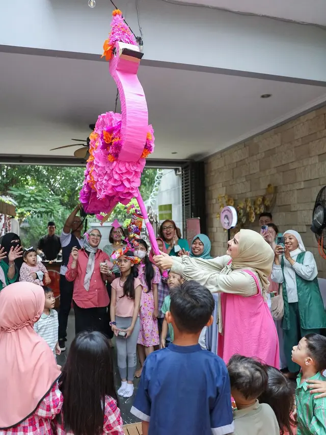 Ultah ke-1 Amala anak Irish Bella