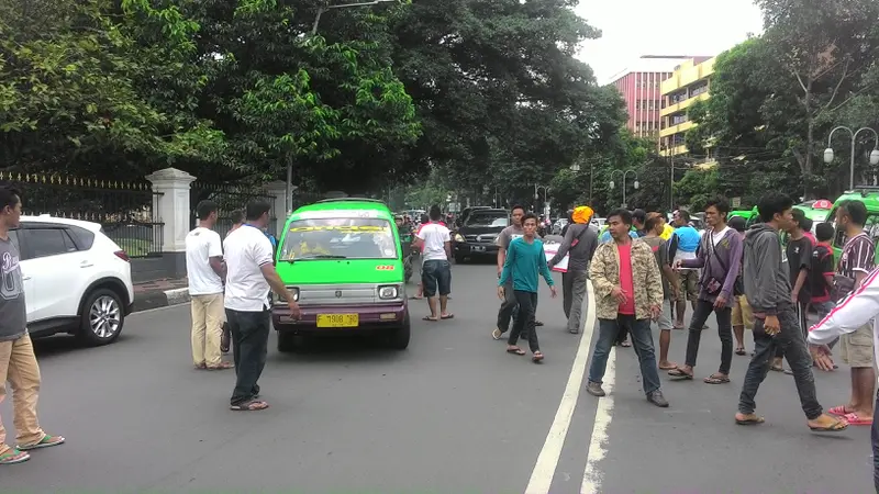 Demo Angkot Bogor