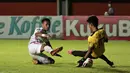 Pada Piala Menpora 2021, Hilman Syah mampu menjawab kepercayaan pelatih Syamsuddin Batola dengan penampilan apik di bawah mistar gawang. (Foto: Bola.com/Ikhwan Yanuar)