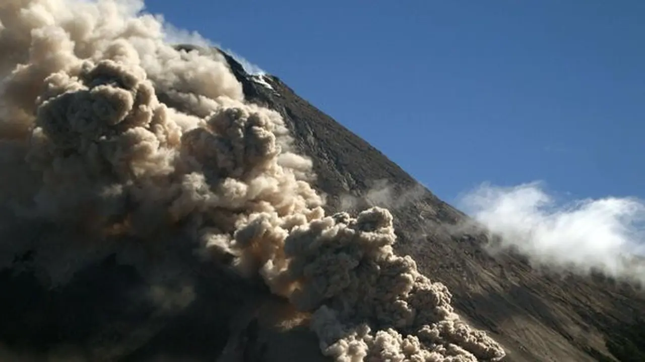 Gunung Merapi Kembali Erupsi Setinggi 6.000 Meter, Ini 5 Faktanya