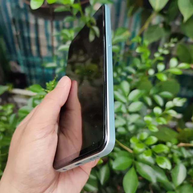Oppo Reno7 Z 5G (Liputan6.com/Giovani Dio Prasasti)