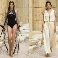 Koleksi bikini Chanel. (Foto: Vogue)