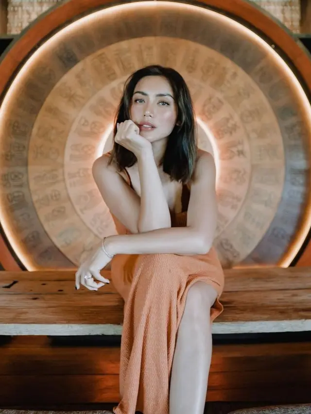 Jessica Iskandar tampil beda