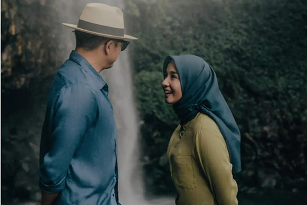 [Bintang] Laudya Cynthia Bella dan Engku Emran