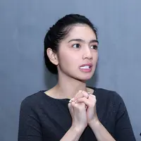 Pemeran kelahiran Menado 29 tahun silam itu mengungkapkan keseruannya saat membawakan lagu bersama dengan para nominator lain. Apalagi lagu itu khusus diciptakan untuk SCTV. (Nurwahyunan/Bintang.com)