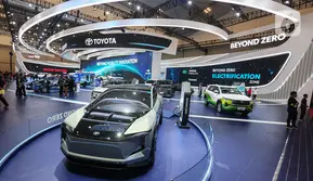 Tidak ketinggalan, PT Toyota-Astra Motor (TAM) memperkenalkan concept car BEV (Battery Electric Vehicle) Toyota FT-3e. (Liputan6.com/Angga Yuniar)