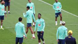 Spanyol mengadakan pertandingan persahabatan melawan Brasil di Santiago Bernabeu. (Pierre-Philippe MARCOU/AFP)
