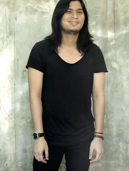 Belum menjelaskan secara gamblang alur cerita dari album terbarunya nanti, Virzha hanya memberikan sedikit gambarannya. Ia ingin albumnya ini diselesaikan secara matang lantaran akan menjadi penentu dirinya nanti. (Galih W.Satria/Bintang.com)