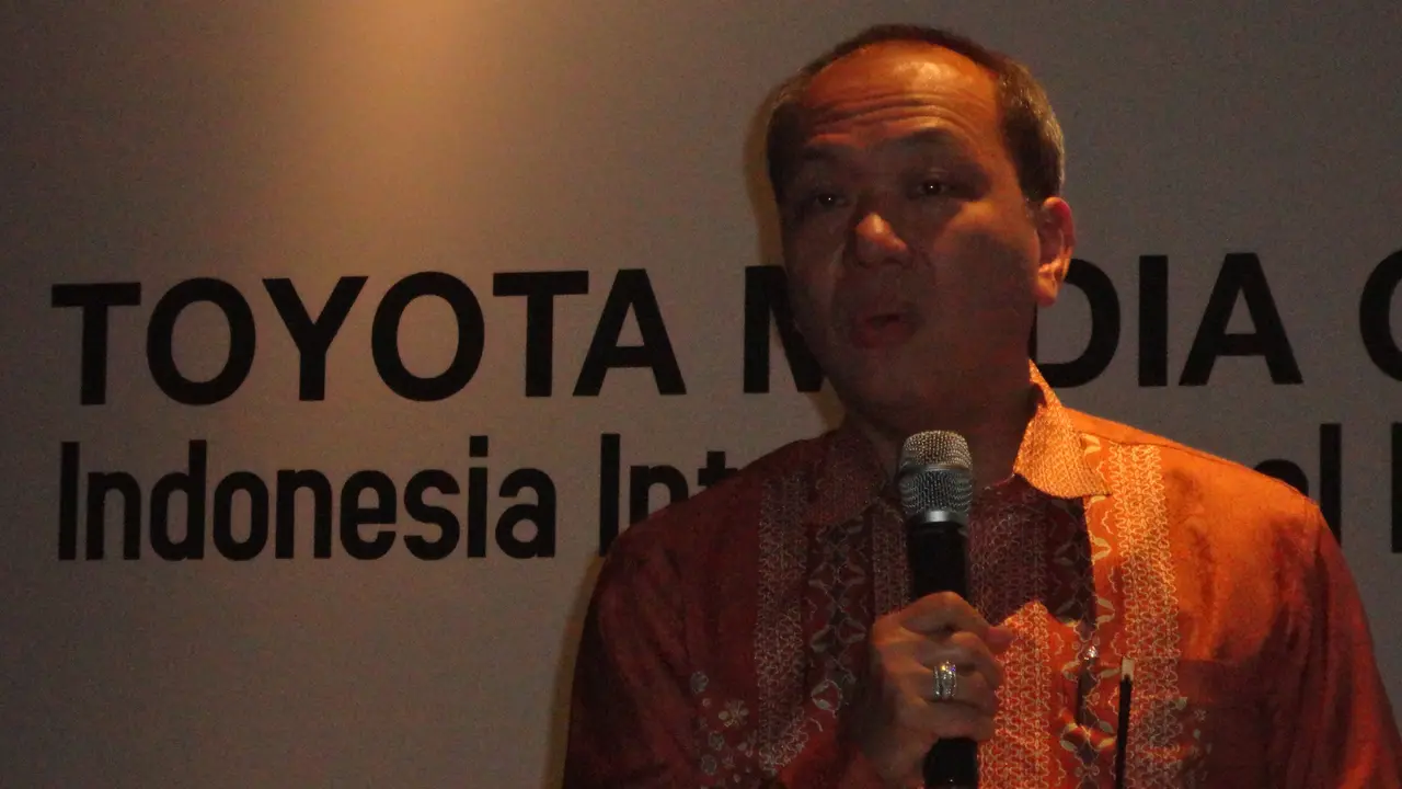 Kabinet Jokowi Pilih Mercy, Ini Komentar Bos Toyota