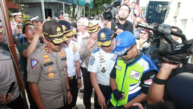 Larangan Truk ODOL Melintas Jalan Tol Jakarta - Bandung Berlaku Mulai Hari Ini