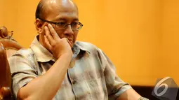 Firmansyah Arifin (Indonesian Legal Roundtable) saat menjadi pembicara di Gedung MPR RI, Jakarta, Senin (15/12/2014). (Liputan6.com/Andrian M Tunay)