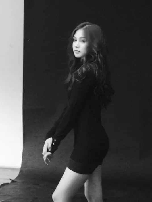 Banyak orang yang menilai jika Vanesha Prescilla mempunyai wajah yang mirip dengan Sissy Priscillia. (foto: instagram.com/vaneshaass)