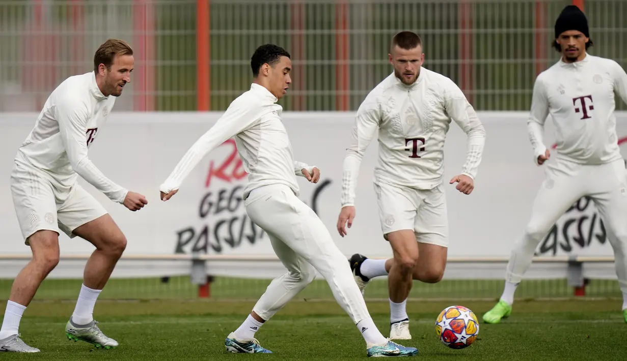 Tampil di kandang sendiri dan hasil imbang 2-2 di leg pertama membuat Bayern diunggulkan bakal lolos.  (AP Photo/Matthias Schrader)