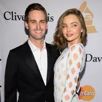 Hingga saat ini, Evan Spiegel, pendiri sosial media Snapchat belum klarifikasi tentang pernikahannya dengan Miranda. Namun, pria ganteng ini sudah melamar mantan model Victoria Secrets. (AFP/Bintang.com)
