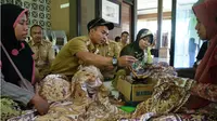 Batik Rifaiyah asal Batang memiliki motif tiga negeri syarat spiritual. (Liputan6.com/Fajar Eko Nugroho)