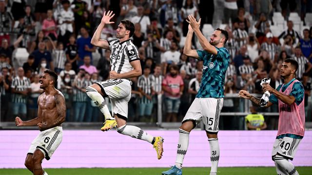 Dusan Vlahovic Dua Gol, Juventus Bungkam Sassuolo
