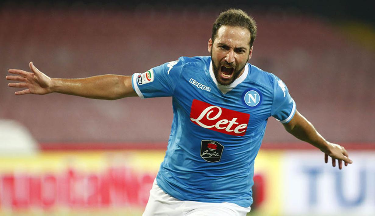 Gonzalo Gerardo Higuain, merayakan hari jadi yang ke-28 tahun pada hari ini, Kamis (10/12/2015). (AFP/Carlo Hermann)