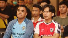 Suasana acara Roaring night Manchester City vs Arsenal di Ibis Style Jakarta, Tanah Abang, Minggu (31/3/2024). (Bola.com/M Iqbal Ichsan)