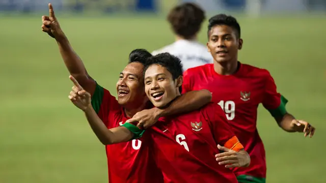 evan-dimas-4-131031c.jpg