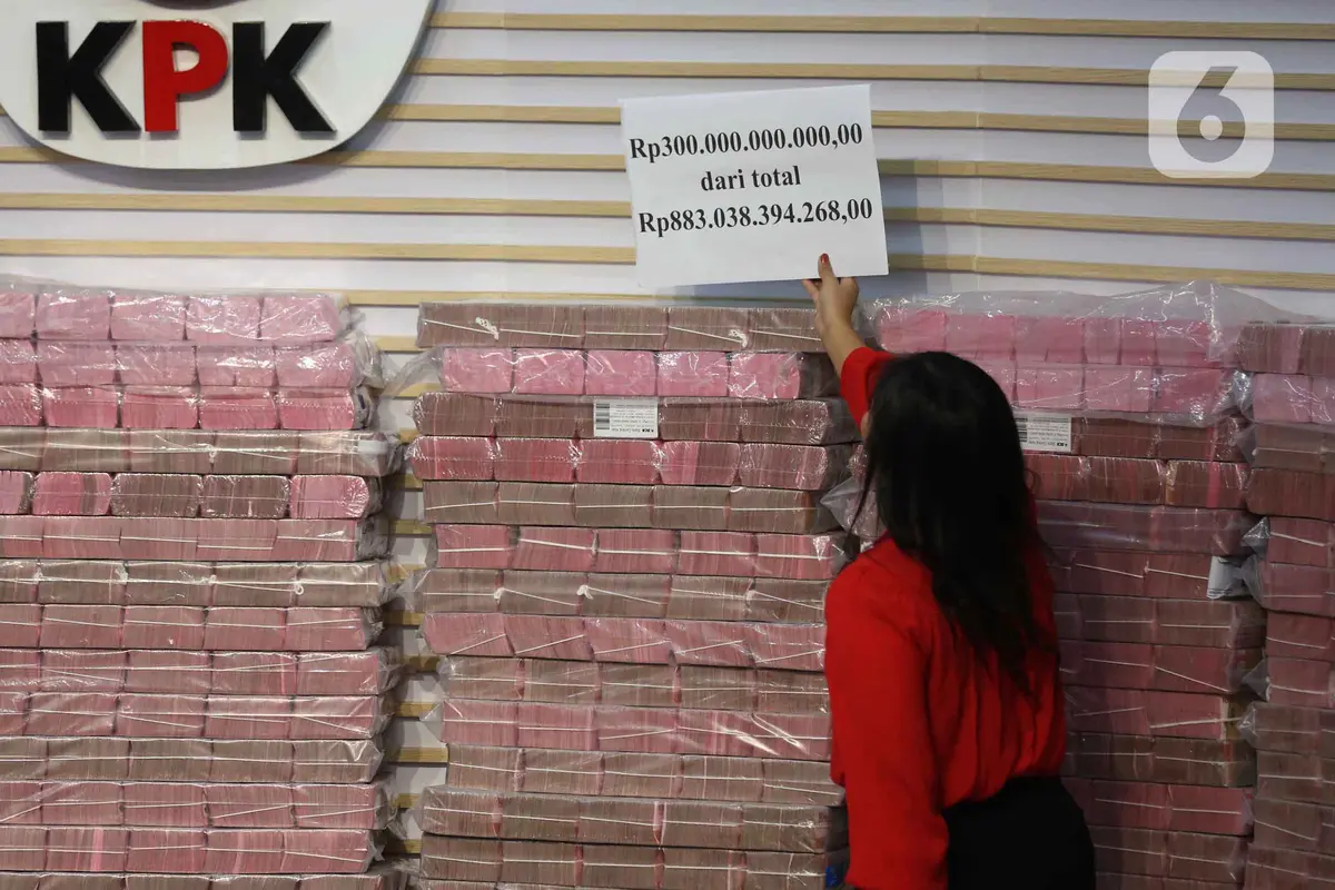 Penampakan Uang Rp 300 Miliar Hasil Korupsi Investasi Fiktif PT Taspen