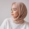 Simak tutorial memakai hijab pashmina panjang. (pexels.com/PNW Production).