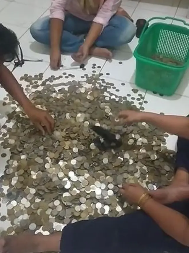 Viral Bongkar Tabungan dalam Galon Selama 2 Tahun, Isinya Belasan Juta