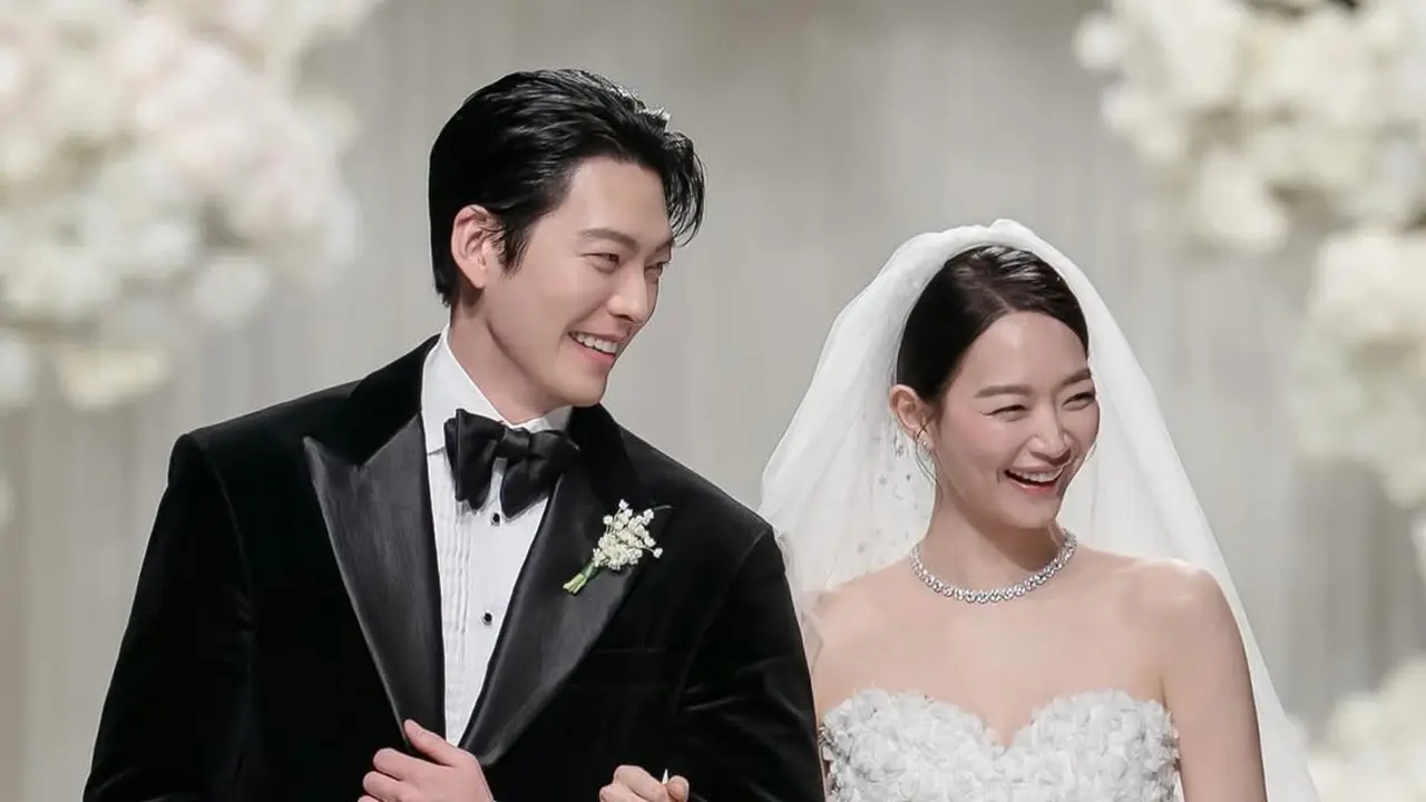 Potret Dekorasi dan Gaun Pernikahan Shin Min Ah dengan Kim Woo Bin, Detail Mewah
