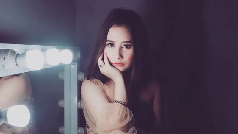 [Fimela] Prilly Latuconsina