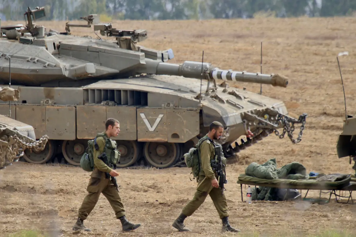 Israel Kerahkan Puluhan Tank ke Perbatasan Gaza
