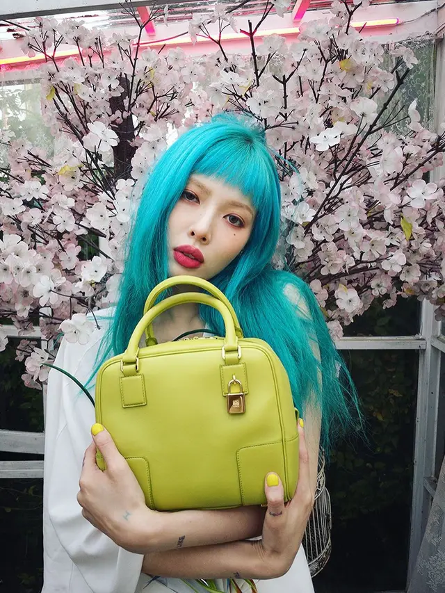 7 Potret HyunA, Resmi Dilamar DAWN Setelah 6 Tahun Pacaran