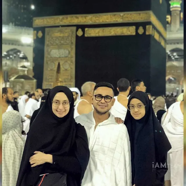 Potret Asila Maisa Putri Ramzi Saat Umroh, Cantik Berhijab
