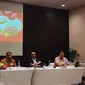 CEO Capital A Berhad, grup layanan penerbangan dan perjalanan yang beroperasi sebagai AirAsia, Tony Fernandes mengungkapkan ada beberapa penyebab harga tiket pesawat domestik di Indonesia mahal.