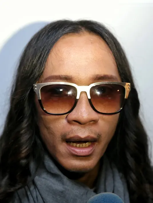 "Habis lebaran atau tahun depan, di Jakarta. Pokoknya nanti biar informasinya enggak berat sebelah kita paling bikin press rilis, gitu aja sih," ucap Aming di kawasan Kebon Jeruk, Jakarta Barat, (23/6/2016). (Adrian Putra/Bintang.com)