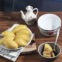 Ilustrasi pempek isi pepaya muda./Copyright shutterstock.com/id/g/Edgunn