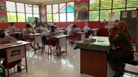 Pemerintah Kota Tangerang mulai melakukan Pembelajaran Tatap Muka (PTM) terbatas. (Liputan6.com/Pramita Tristiawati)