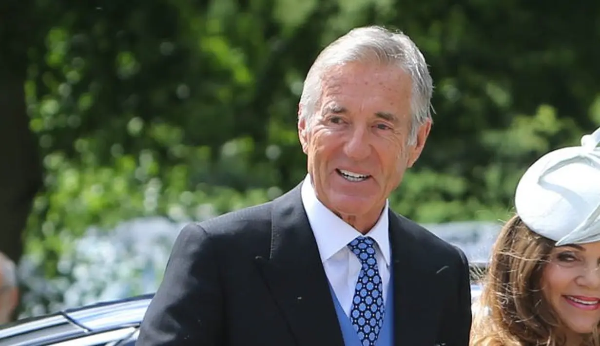 David dituduh menyerang seorang remaja di Paris dan satu lainnya di St. Bartz. Meski demikian, ia menepis tudhan tersebut. (Spilled News)