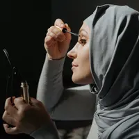 ilustrasi rekomendasi jenis mascara sesuai dengan bentuk bulu mata/pixabay