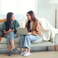 Ilustrasi belanja online. Shutterstock/Yuganov Konstantin.