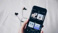 Spotify Tandai dan Setop Rekomendasikan Artis AI