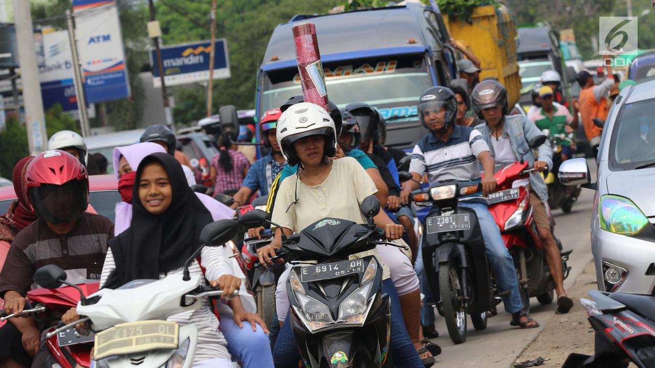 Arus Mudik 2017, Pasar Tumpah Bangkir Indramayu Padat