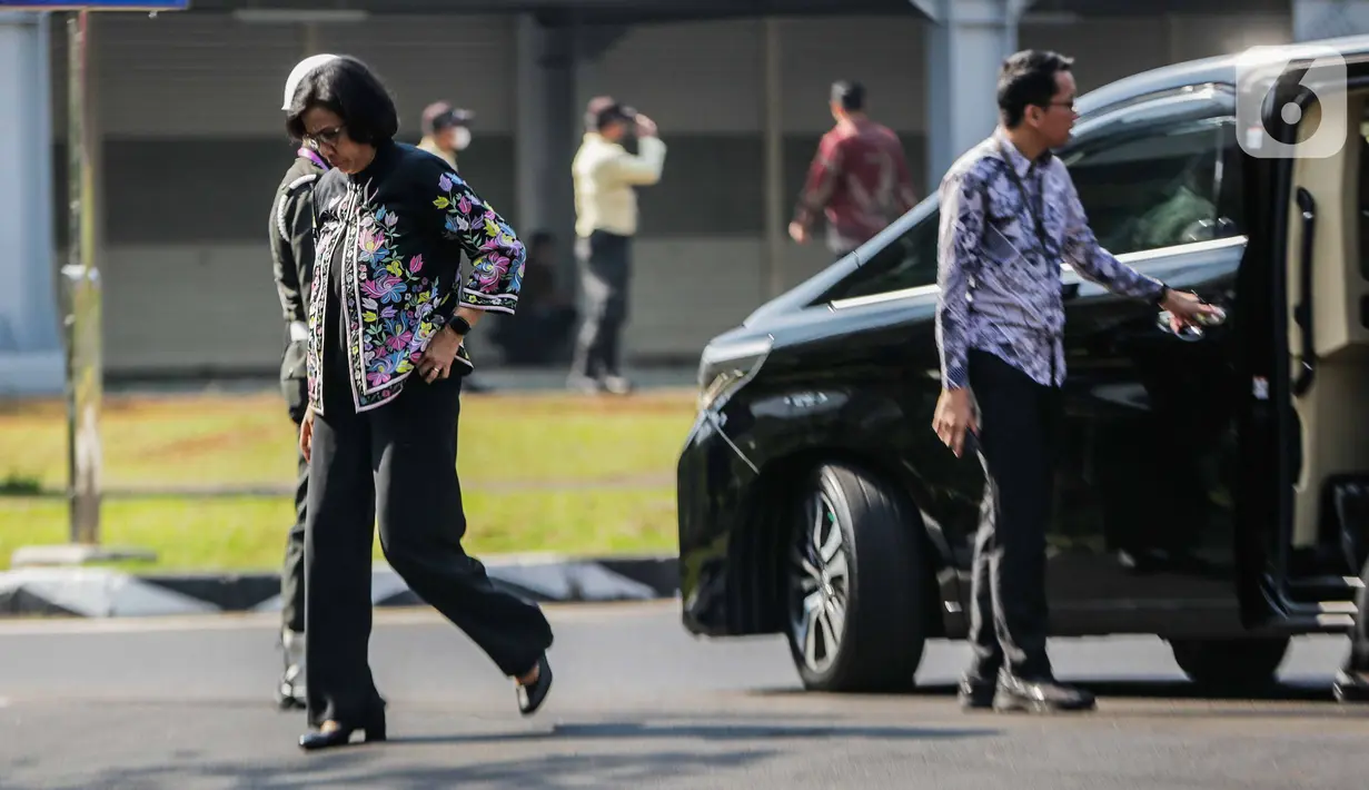 Kedatangan para pemimpin negara ini juga diiringi oleh instrumen yang dibawakan oleh anggota militer yang ditugaskan dalam KTT ke-43 ASEAN. (Liputan6.com/Faizal Fanani)