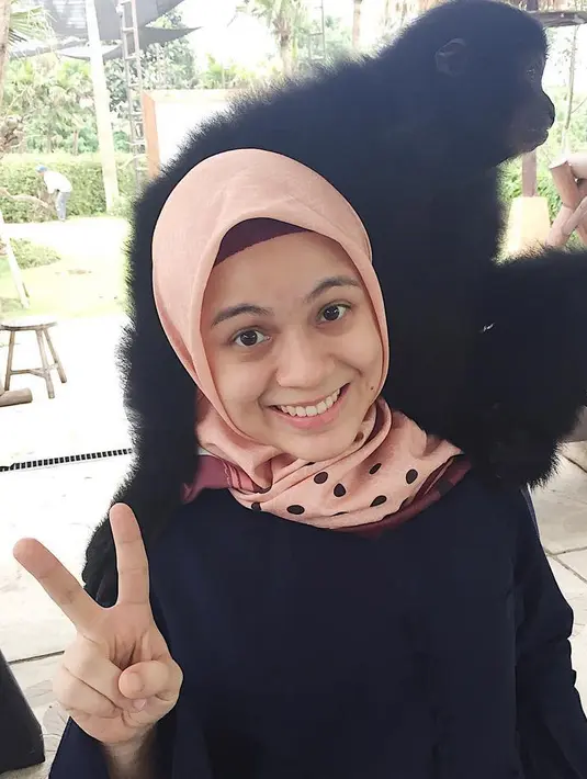 Saat hamil anak kedua, Nycta Gina kerap tampil natural tanpa menggunakan make up. (Foto: instagram.com/missnyctagina)