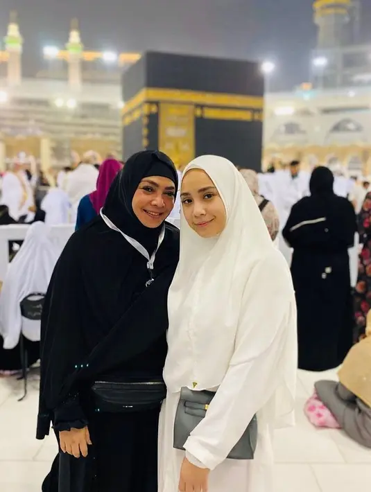 Raffi Ahmad dan Nagita Slavina (Instagram/raffinagita1717)