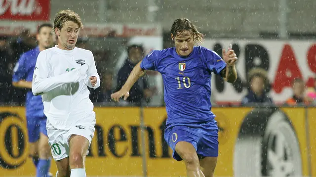 Mantan pemain Timnas Slovenia, Nastja Ceh.