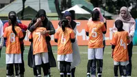 Dukungan Orang Tua untuk Pesepak Bola Putri Belia di Indonesia Makin Terlihat