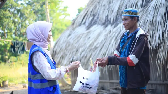 Perluas manfaat kurban bagi warga yang membutuhkan, baik di dalam maupun luar negeri.