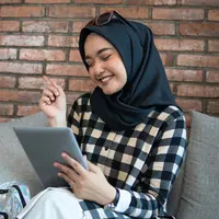 ilustrasi perempuan muslim/copyright by Odua Images (Shutterstock)